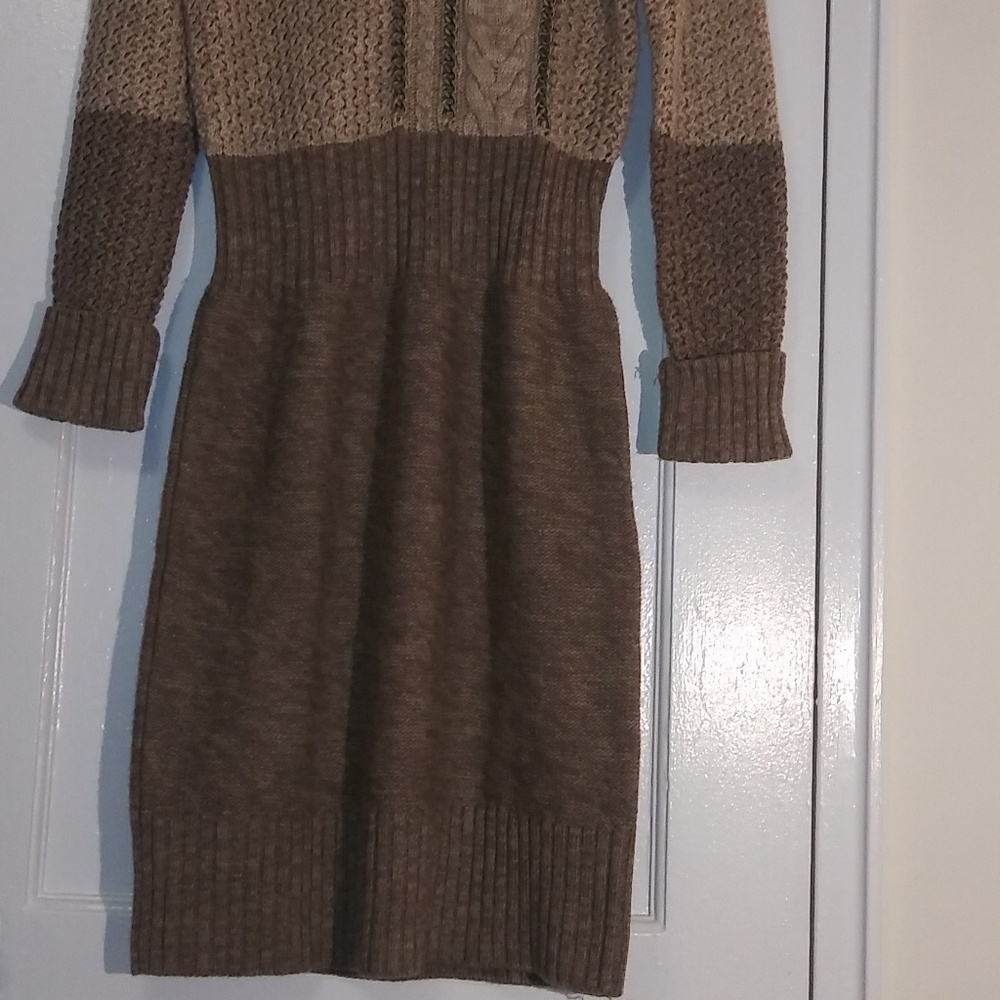 Moda intl Sweater dress. - Picture 6 of 6
